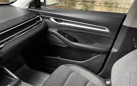 Geely Emgrand, 2023 год, 1 350 000 рублей, 10 фотография
