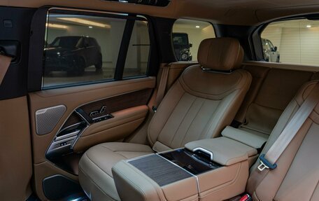 Land Rover Range Rover IV рестайлинг, 2026 год, 21 990 000 рублей, 32 фотография