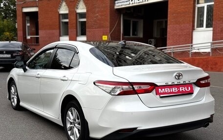 Toyota Camry, 2020 год, 2 680 000 рублей, 3 фотография