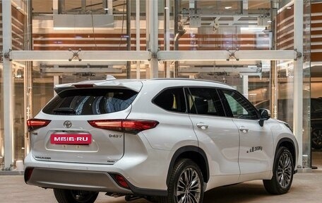 Toyota Highlander, 2026 год, 5 490 000 рублей, 2 фотография