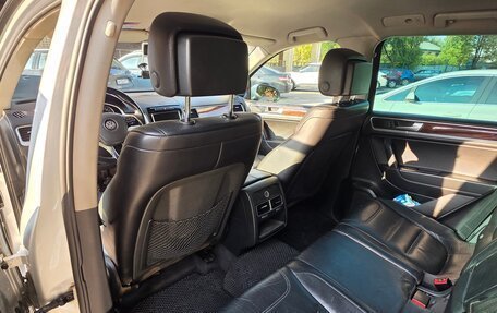 Volkswagen Touareg III, 2010 год, 1 900 000 рублей, 11 фотография