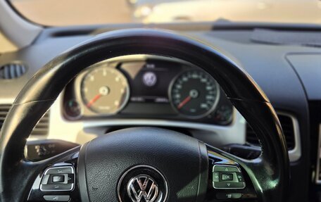 Volkswagen Touareg III, 2010 год, 1 900 000 рублей, 15 фотография