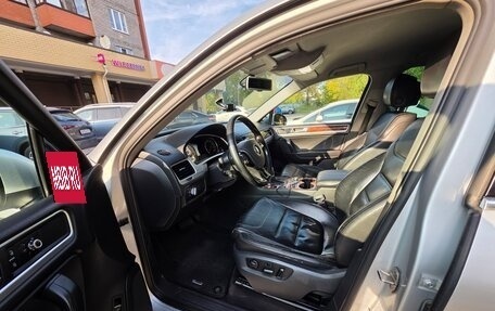 Volkswagen Touareg III, 2010 год, 1 900 000 рублей, 17 фотография
