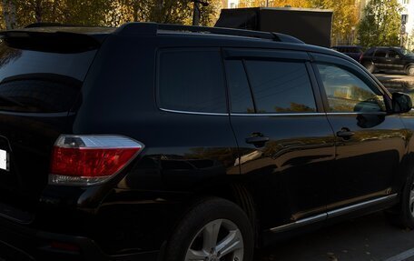 Toyota Highlander III, 2013 год, 2 200 000 рублей, 4 фотография