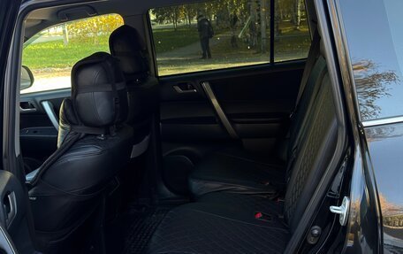 Toyota Highlander III, 2013 год, 2 200 000 рублей, 9 фотография