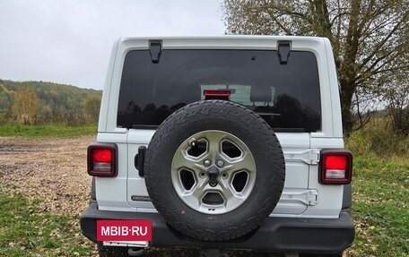 Jeep Wrangler, 2021 год, 4 690 000 рублей, 8 фотография