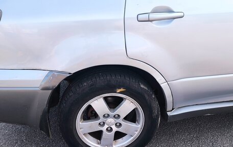 Mitsubishi Outlander III рестайлинг 3, 2003 год, 550 000 рублей, 14 фотография