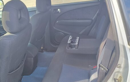 Mitsubishi Outlander III рестайлинг 3, 2003 год, 550 000 рублей, 38 фотография
