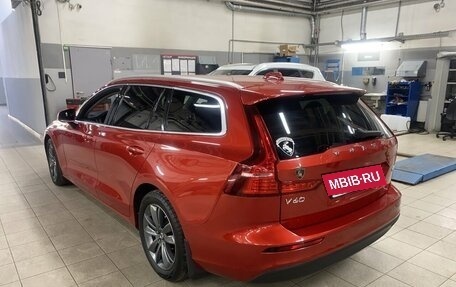 Volvo V60 II, 2019 год, 2 499 000 рублей, 6 фотография
