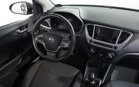 Hyundai Solaris II рестайлинг, 2019 год, 899 777 рублей, 9 фотография