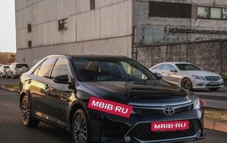 Toyota Camry, 2016 год, 1 899 000 рублей, 5 фотография
