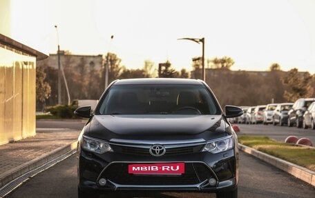 Toyota Camry, 2016 год, 1 899 000 рублей, 4 фотография