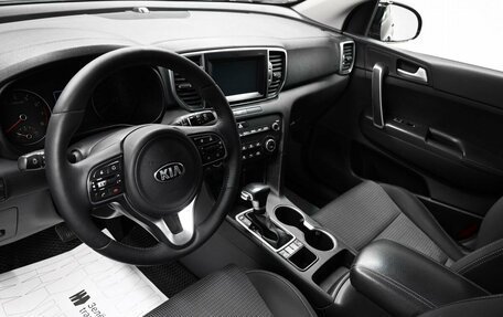 KIA Sportage IV рестайлинг, 2018 год, 1 750 000 рублей, 8 фотография
