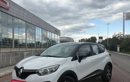 Renault Kaptur I рестайлинг, 2018 год, 1 400 000 рублей, 2 фотография