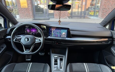 Volkswagen Golf VIII, 2020 год, 2 690 000 рублей, 19 фотография