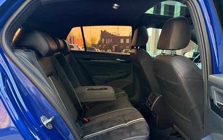 Volkswagen Golf VIII, 2020 год, 2 690 000 рублей, 23 фотография