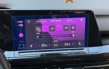 Volkswagen Golf VIII, 2020 год, 2 690 000 рублей, 30 фотография