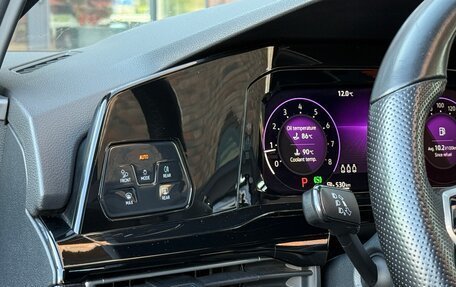 Volkswagen Golf VIII, 2020 год, 2 690 000 рублей, 27 фотография