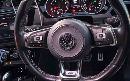 Volkswagen Touran III, 2017 год, 1 950 000 рублей, 11 фотография