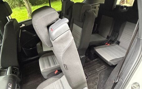 Volkswagen Touran III, 2017 год, 1 950 000 рублей, 16 фотография