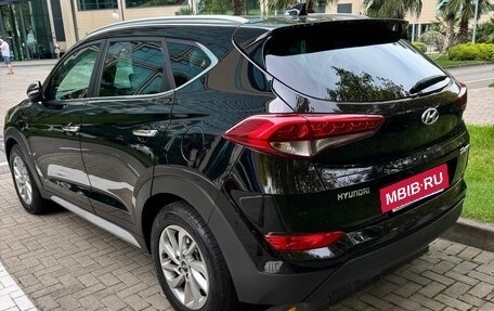Hyundai Tucson III, 2017 год, 2 390 000 рублей, 4 фотография