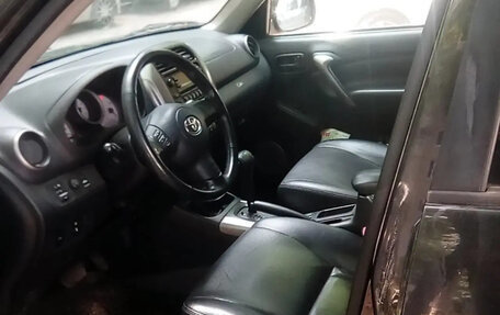 Toyota RAV4, 2005 год, 1 090 000 рублей, 7 фотография