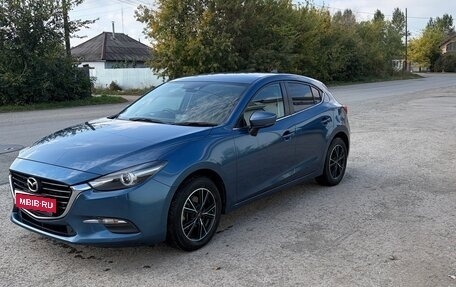 Mazda Axela, 2016 год, 1 200 000 рублей, 1 фотография