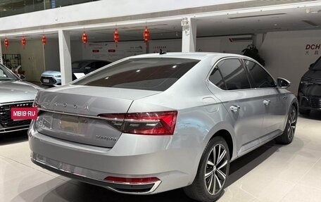 Skoda Superb III рестайлинг, 2023 год, 1 780 000 рублей, 4 фотография