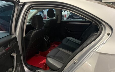 Skoda Superb III рестайлинг, 2023 год, 1 780 000 рублей, 16 фотография