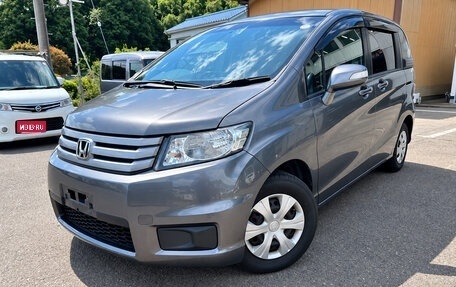 Honda Freed I, 2012 год, 900 000 рублей, 1 фотография
