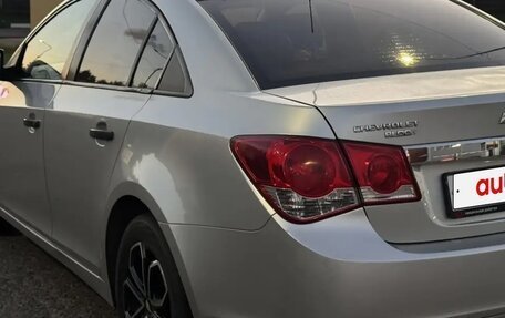 Chevrolet Cruze II, 2010 год, 720 000 рублей, 5 фотография