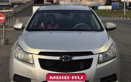 Chevrolet Cruze II, 2010 год, 720 000 рублей, 8 фотография
