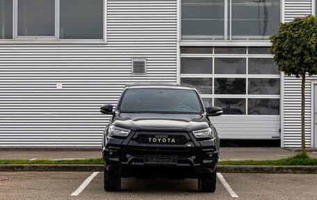Toyota Hilux VIII, 2022 год, 5 095 000 рублей, 2 фотография