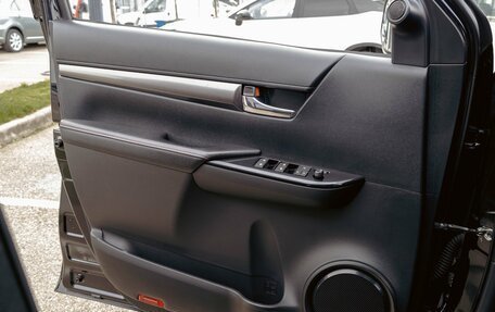 Toyota Hilux VIII, 2022 год, 5 095 000 рублей, 12 фотография