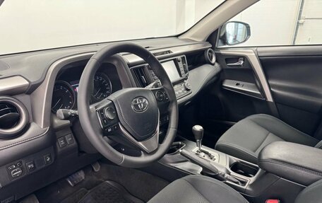 Toyota RAV4, 2016 год, 2 350 000 рублей, 9 фотография