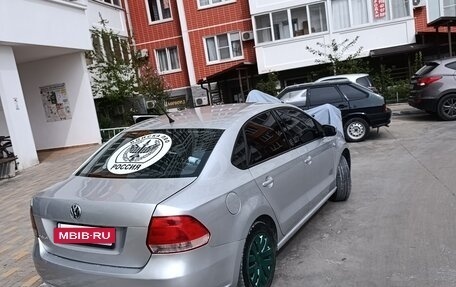 Volkswagen Polo VI (EU Market), 2012 год, 800 000 рублей, 4 фотография