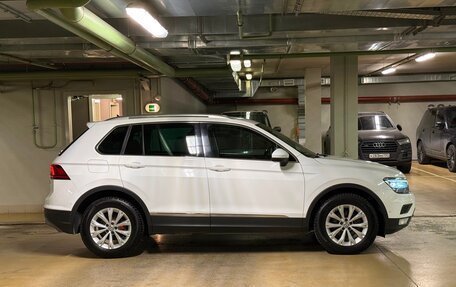 Volkswagen Tiguan II, 2016 год, 3 490 000 рублей, 6 фотография