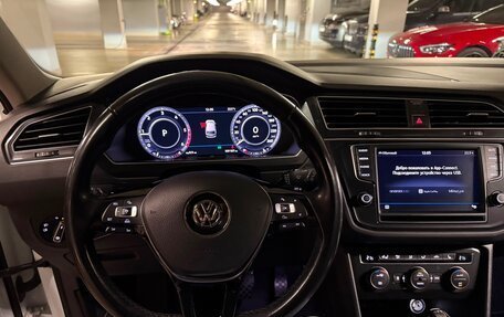 Volkswagen Tiguan II, 2016 год, 3 490 000 рублей, 9 фотография