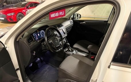 Volkswagen Tiguan II, 2016 год, 3 490 000 рублей, 8 фотография