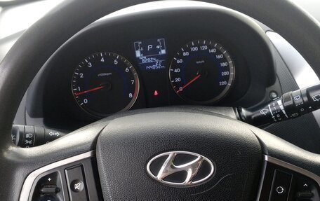 Hyundai Solaris II рестайлинг, 2014 год, 830 000 рублей, 21 фотография
