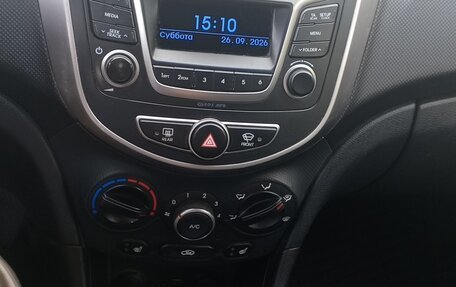 Hyundai Solaris II рестайлинг, 2014 год, 830 000 рублей, 23 фотография