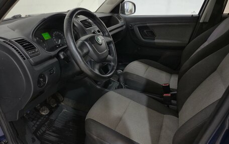 Skoda Fabia II, 2010 год, 250 000 рублей, 11 фотография