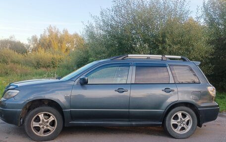 Mitsubishi Outlander III рестайлинг 3, 2003 год, 520 000 рублей, 2 фотография