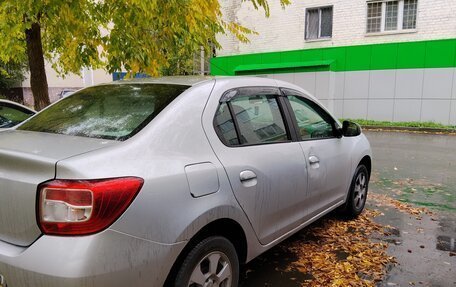 Renault Logan II, 2017 год, 1 000 000 рублей, 4 фотография