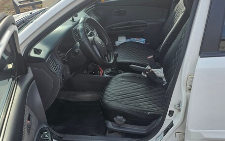 KIA Rio II, 2010 год, 600 000 рублей, 5 фотография