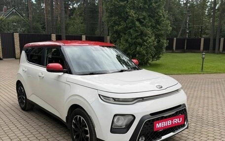 KIA Soul III, 2020 год, 1 980 000 рублей, 2 фотография