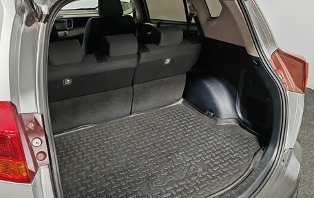 Toyota RAV4, 2015 год, 1 800 000 рублей, 19 фотография