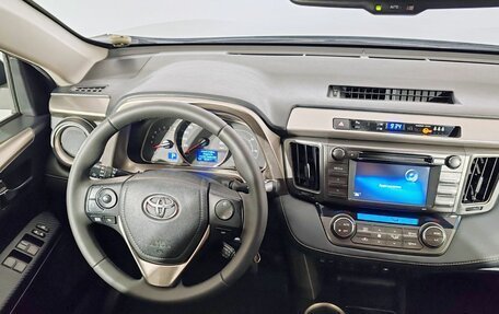 Toyota RAV4, 2015 год, 1 800 000 рублей, 10 фотография