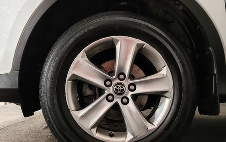 Toyota RAV4, 2015 год, 1 800 000 рублей, 22 фотография
