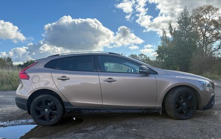 Volvo V40 Cross Country I, 2015 год, 1 550 000 рублей, 15 фотография